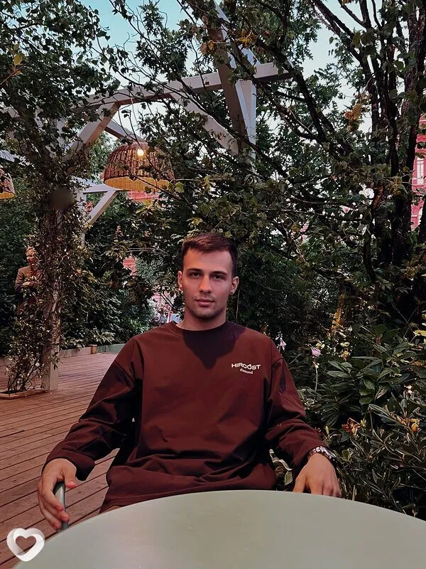 Олег, 23, Москве — анкета №4582469