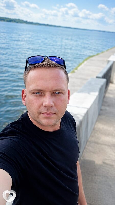Денис, 28, Харькове — анкета №4583740