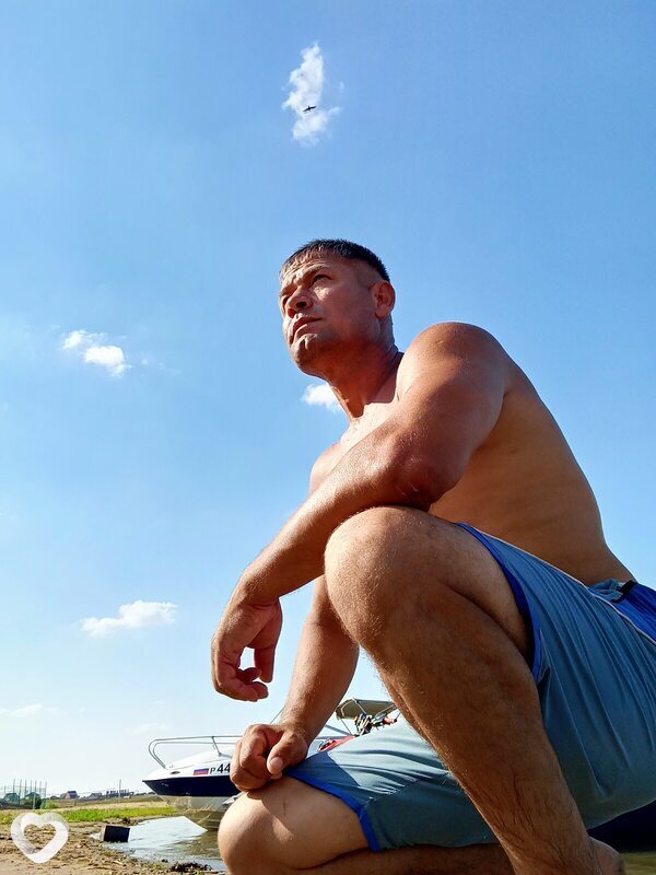 Бухарский, 46, Саратове — анкета №4584576
