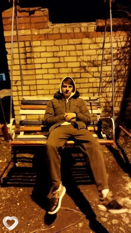 Влад, 21, Москве — анкета №4584596