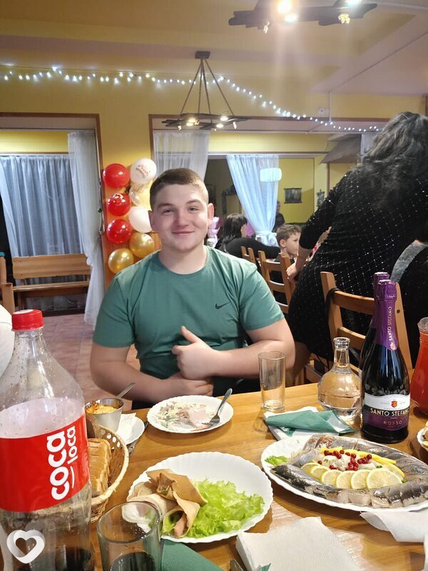 Артём, 19, Новосибирске — анкета №4586647