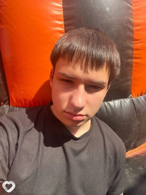 Николай, 18, Москве — анкета №4586914