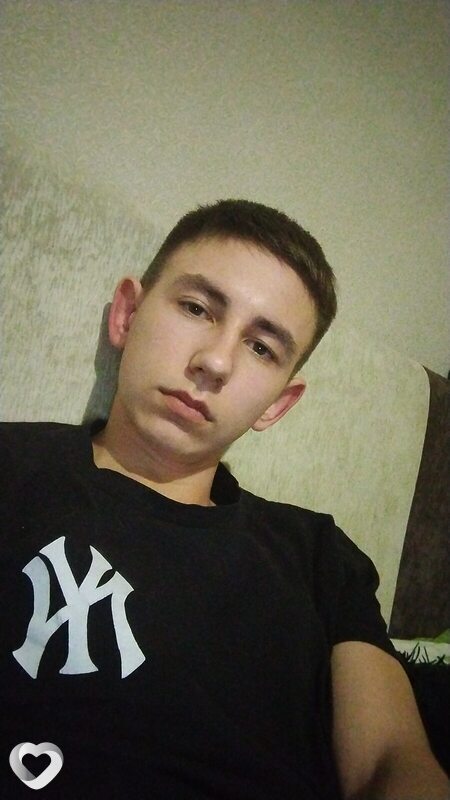Анатолий, 19, Краснодаре — анкета №4587456