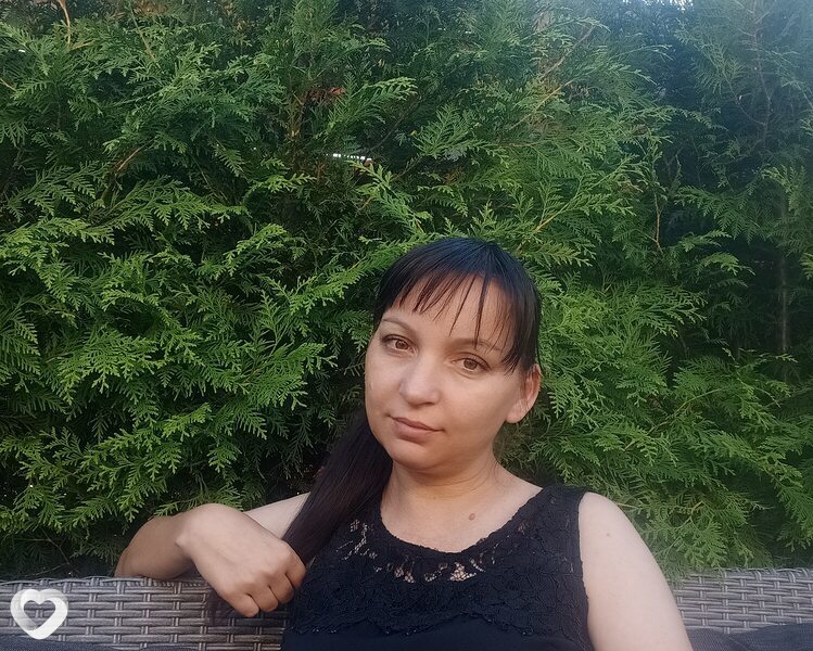 Альона, Новоукраинка