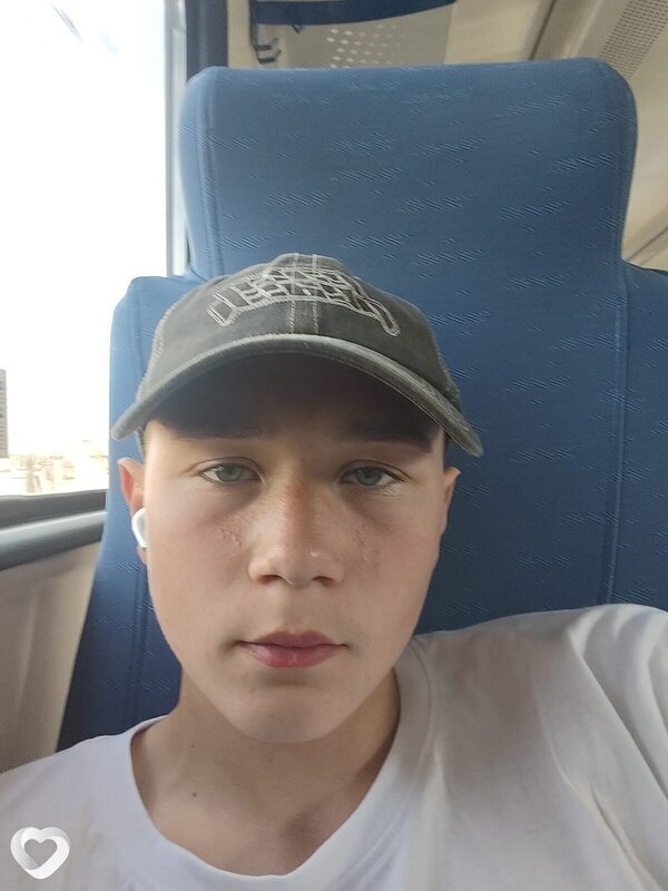 Андрей, 20, Санкт-Петербурге — анкета №4588894