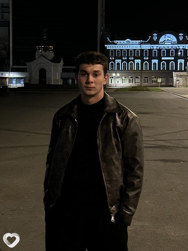 Руслан, 21, Саратове — анкета №4591030