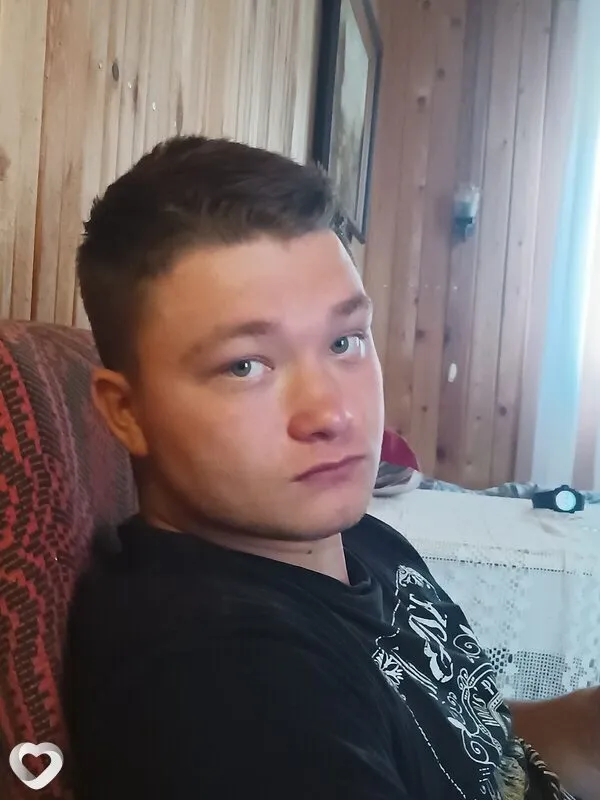 Кирилл, 21, Москве — анкета №4591727