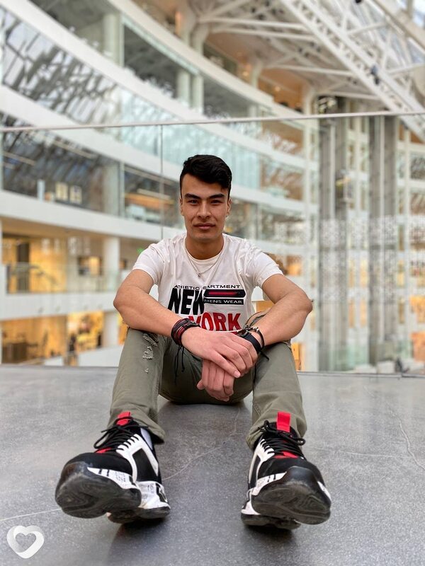 Максим, 25, Екатеринбурге — анкета №4592113