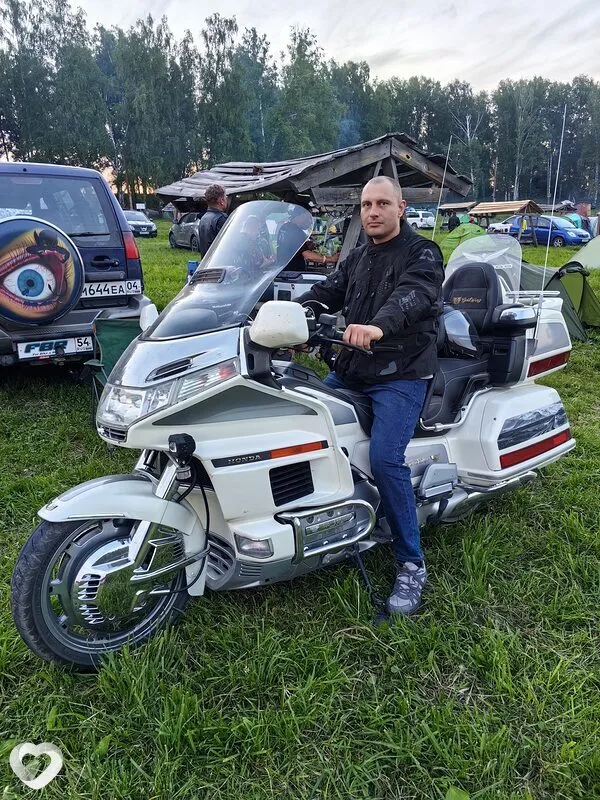 Максим, Барнаул