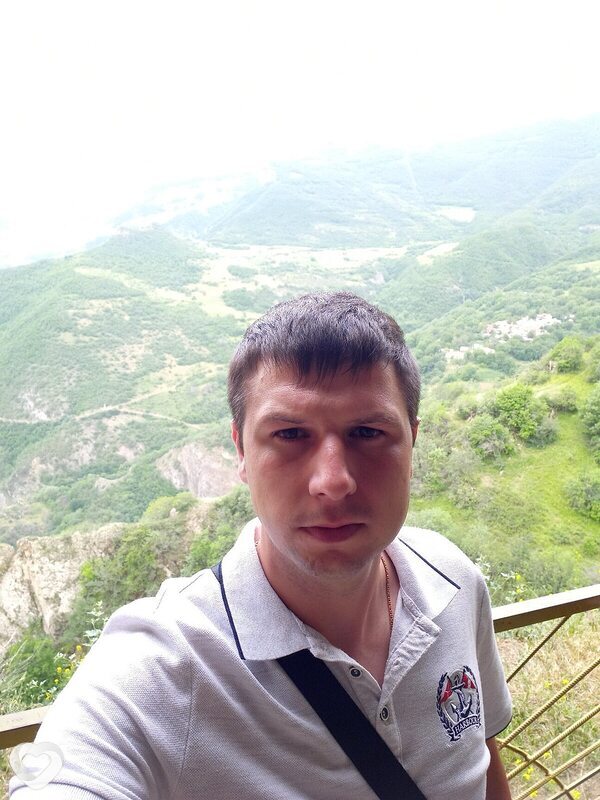 Эдуард, Магадан
