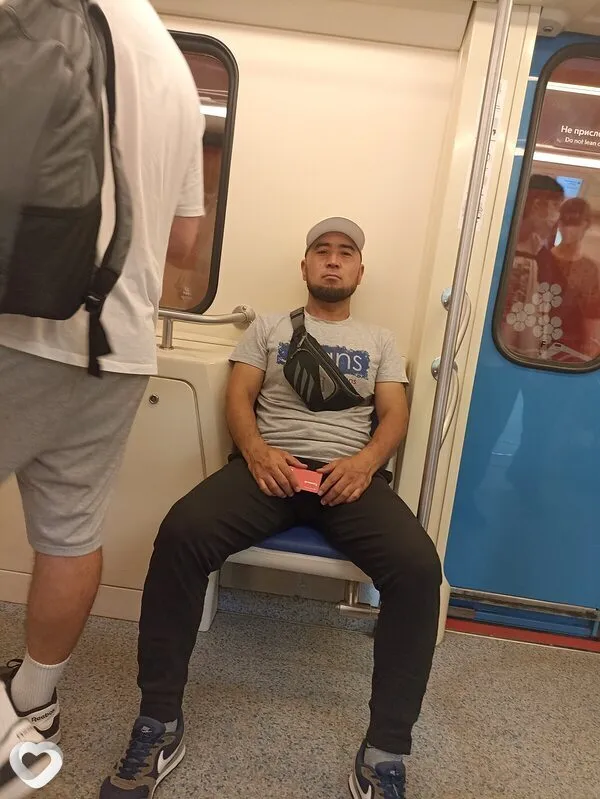Каныбек, Москва