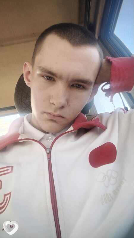 Сергей, 18, Ангарске — анкета №4596140