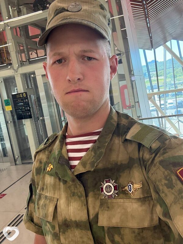 Илья, 21, Барнауле — анкета №4596307