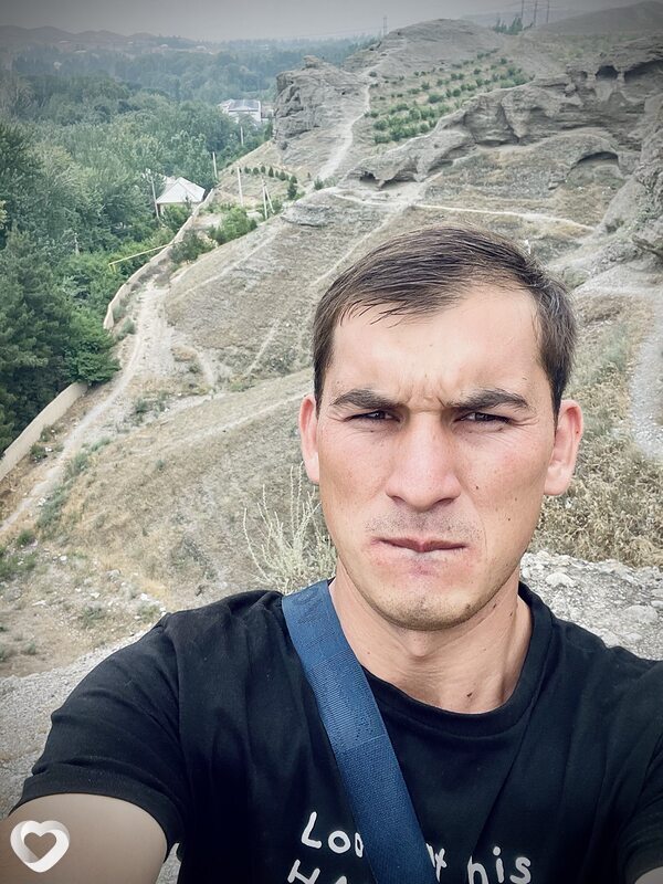 Ihtiyorjon, 26, Новосибирске — анкета №4596730