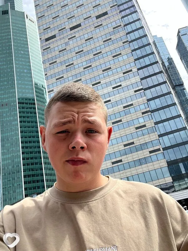 Серёга, 20, Москве — анкета №4596822