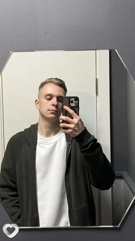 Андрей, 22, Москве — анкета №4597496