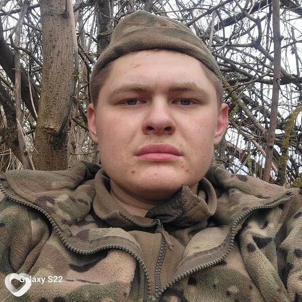 Максим, 25, Москве — анкета №4597600
