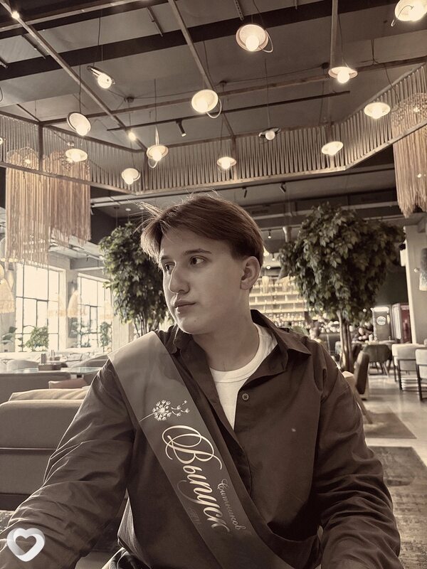 Илья, 19, Магнитогорске — анкета №4598276