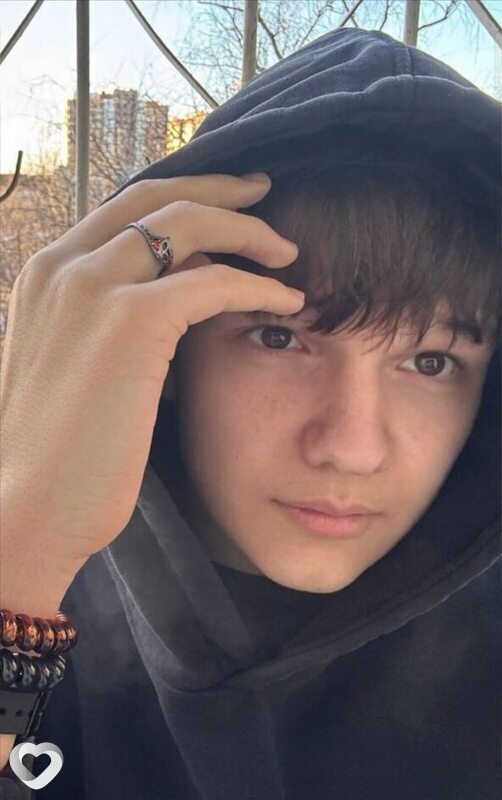 Константин, 18, Омске — анкета №4599644