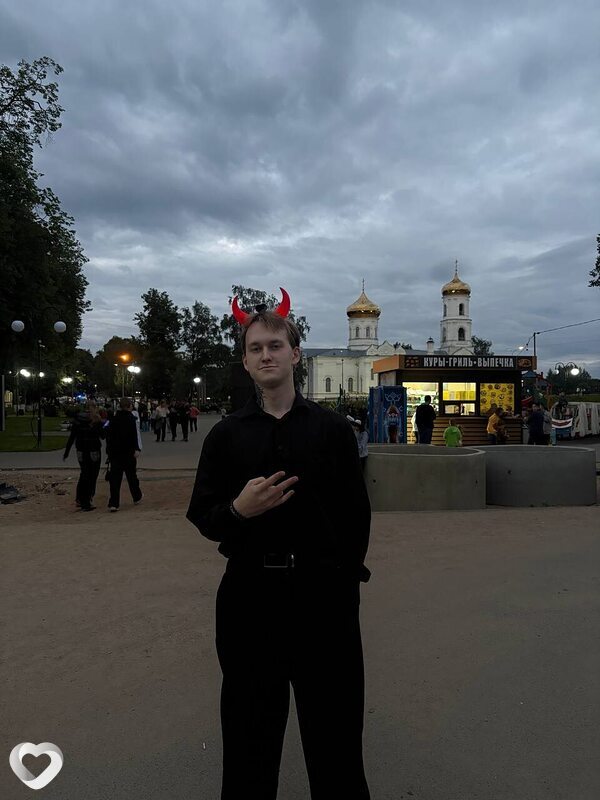 Максим, 19, Санкт-Петербурге — анкета №4603147