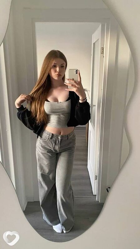 Юля, 22, Екатеринбурге — анкета №4605142