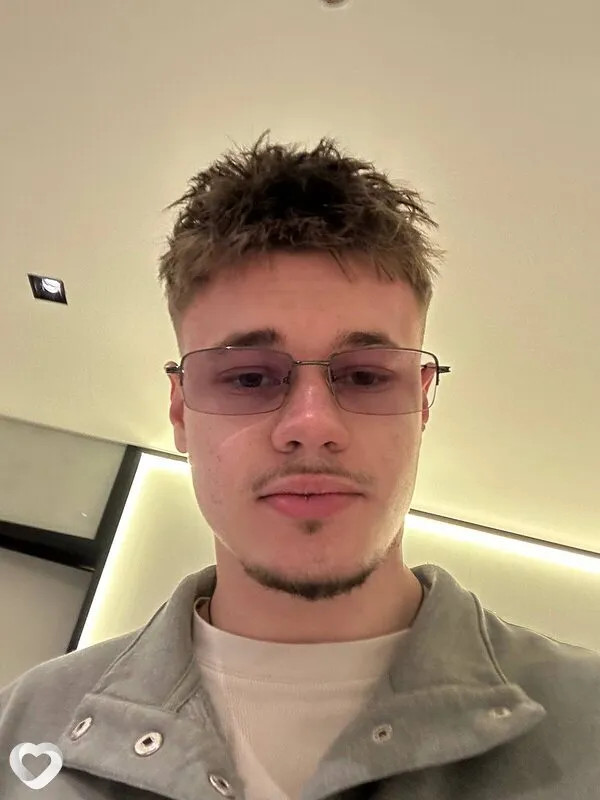 Андрей, 20, Москве — анкета №4605457