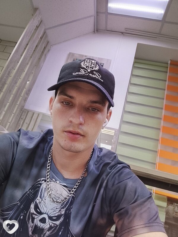 Эдуард, 23, Усть-Каменогорск — анкета №4607563