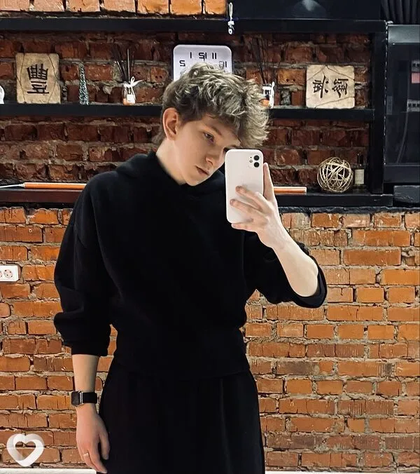 Николай, 18, Москве — анкета №4609112