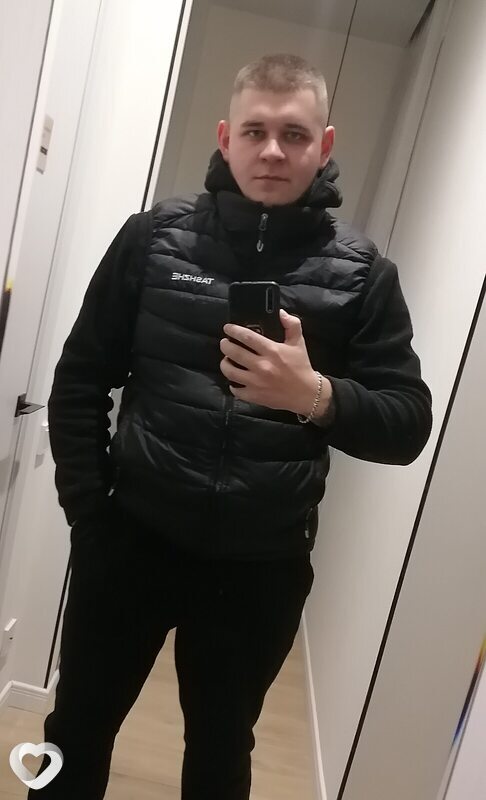 Максим, 27, Омске — анкета №4609856