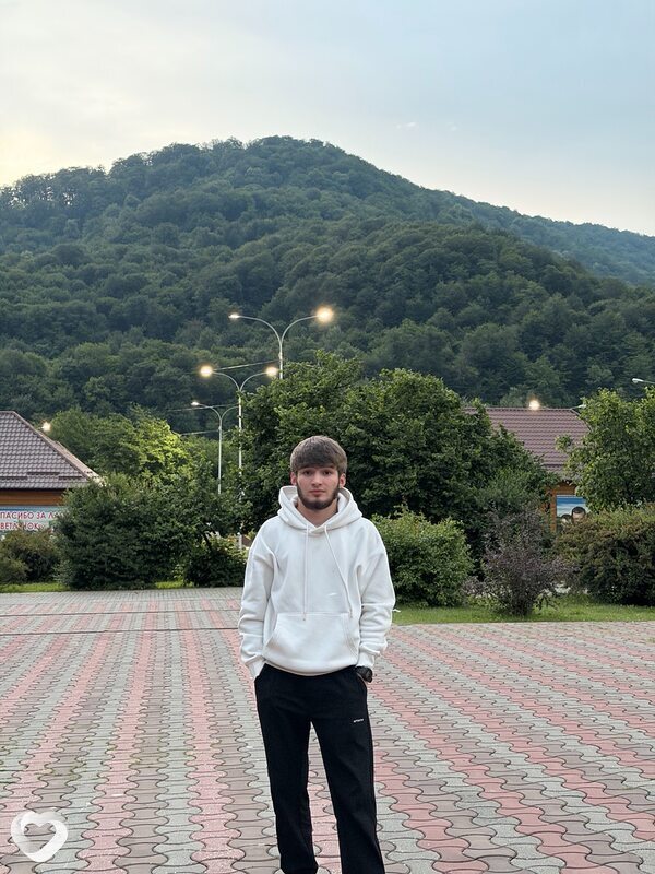 Анас, Кабардинка