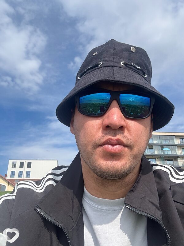 Aziz, Варшава