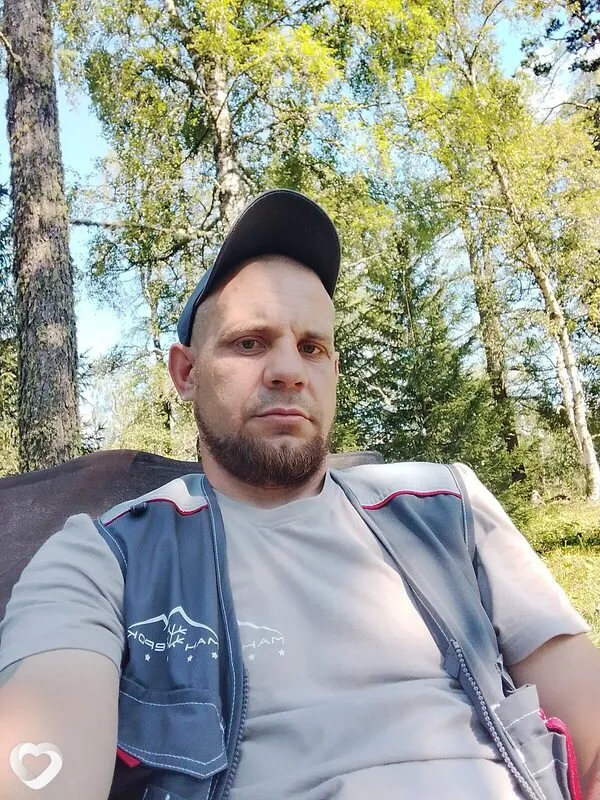 Артём, 38, Бийске — анкета №4613245