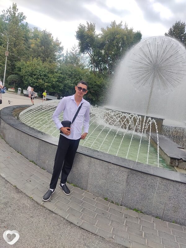 Витя, 28, Новосибирске — анкета №4613473