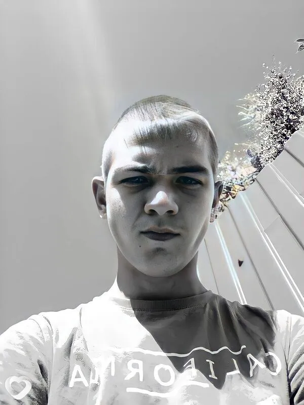 Андрей, 19, Алейске — анкета №4613488