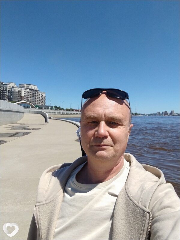 Сергей, Свободный