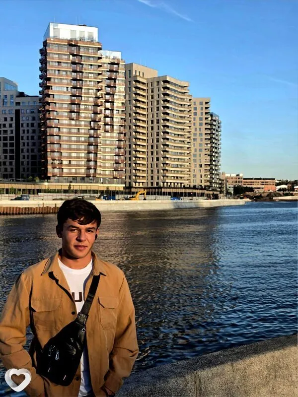 Aminjon, 20, Москве — анкета №4614156
