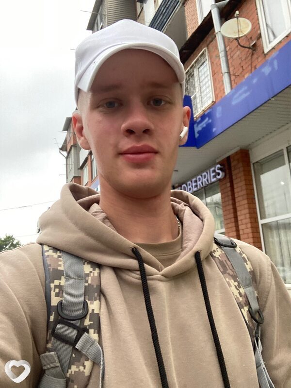 Илья, 21, Петропавловске — анкета №4617063