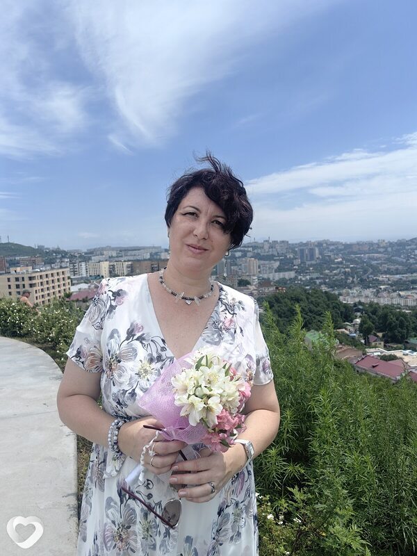 Анна, Трудовое