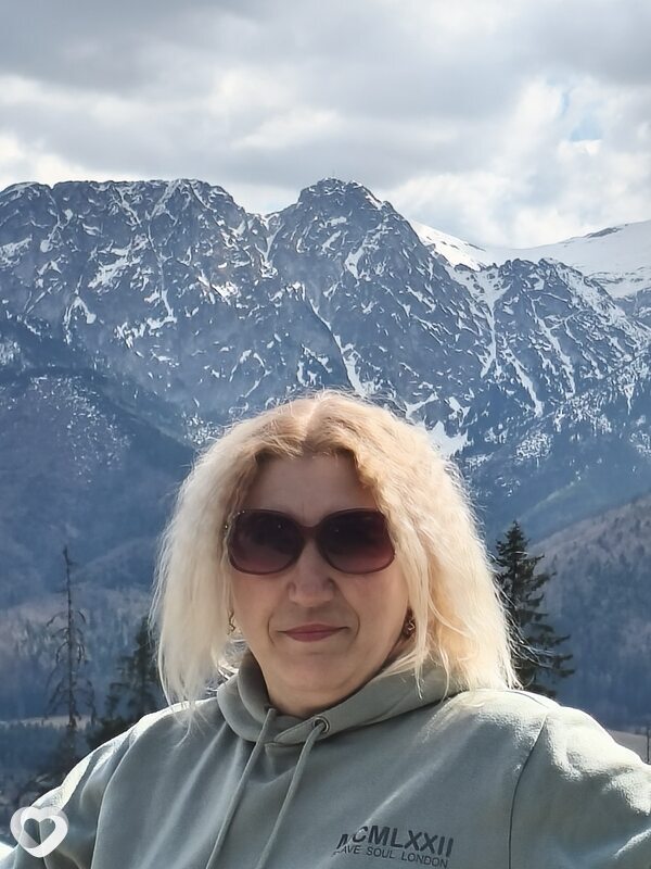 Оля, Варшава