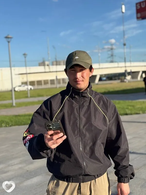Алик, 25, Москве — анкета №4621338