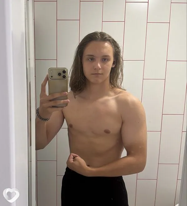 Кирилл, 18, Барнауле — анкета №4623295