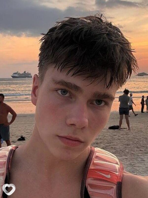 Марк, 18, Чите — анкета №4624596