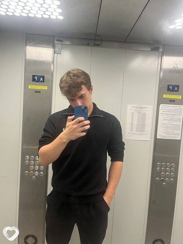 Владимир, 18, Череповце — анкета №4625832