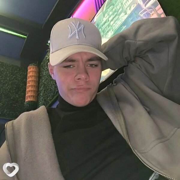 Иван, 21, Бобруйске — анкета №4625930