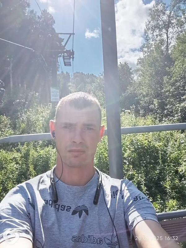 Динис, 30, Бийске — анкета №4627372