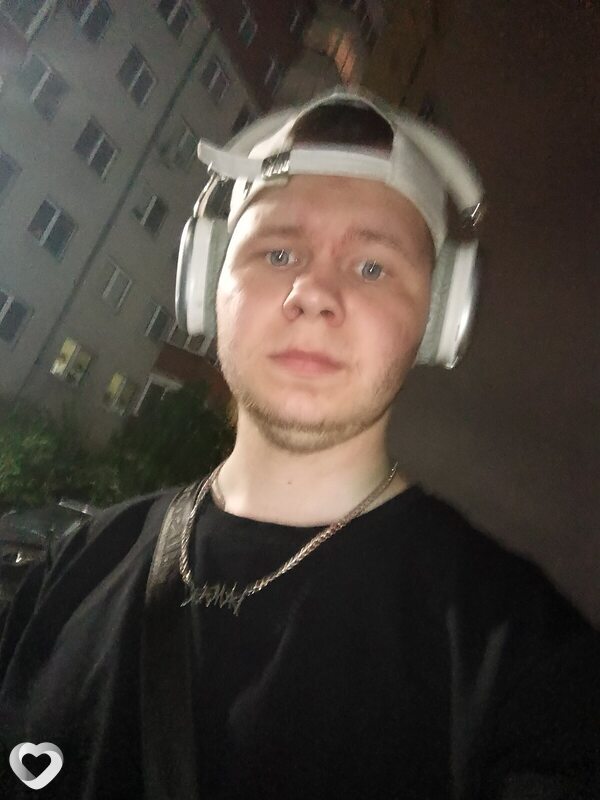 Кирилл, 20, Тюмени — анкета №4627620