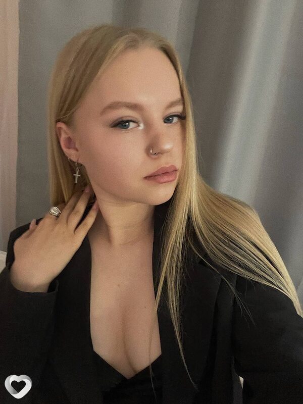 Карина, 23, Санкт-Петербурге — анкета №4628125