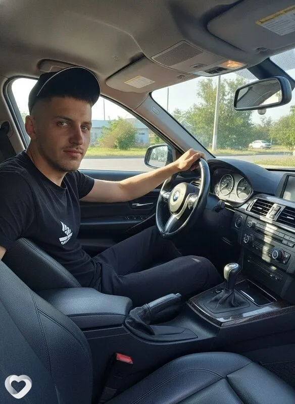 Иван, 22, Барнауле — анкета №4628148