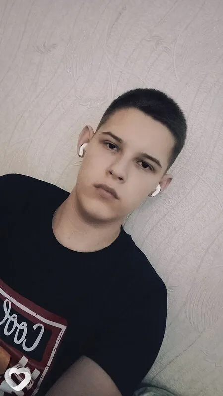 Константин, 20, Москве — анкета №4631245