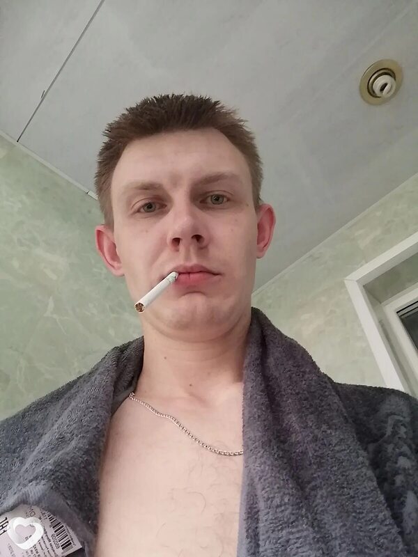 Александр, 19, Омске — анкета №4631575